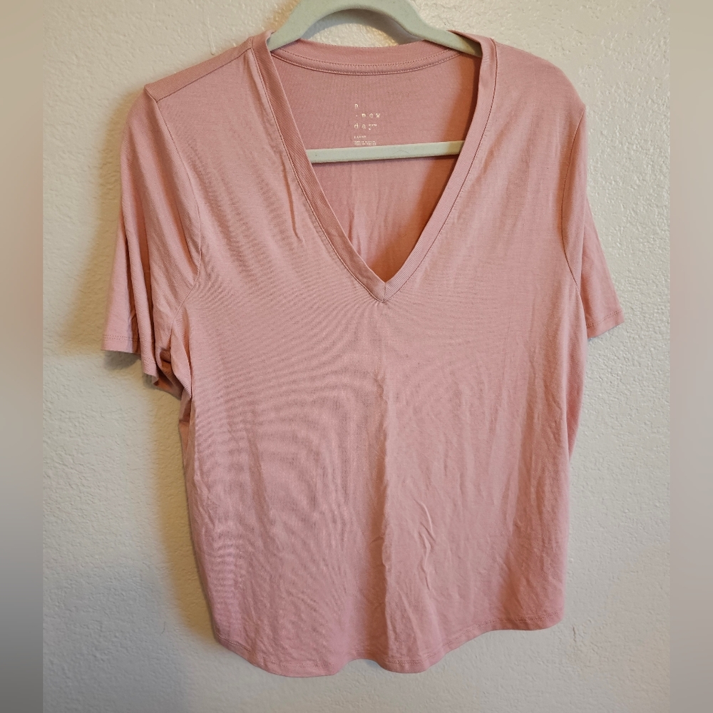Pink t shirt